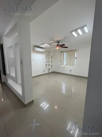 Rent this studio house on Calle 4 in 89513 Tampico, TAM