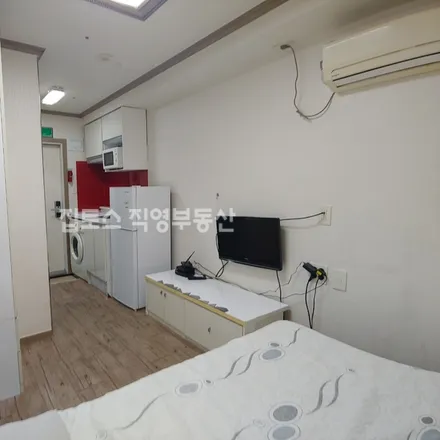 Rent this studio apartment on 서울특별시 강남구 역삼동 663-25