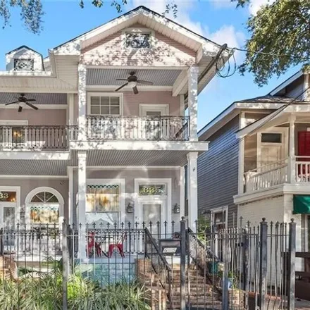 Buy this 7 bed house on 635 North Carrollton Avenue in New Orleans, LA 70119