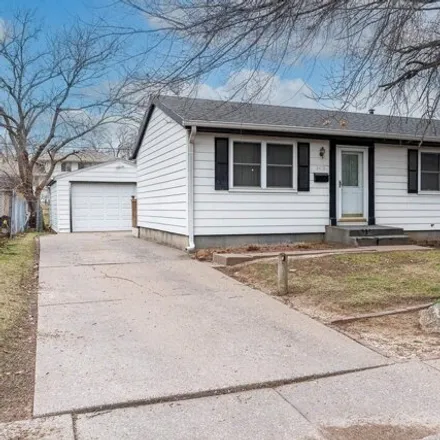 Buy this 3 bed house on 2496 Jebens Avenue in Davenport, IA 52804