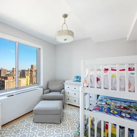 Rent this 3 bed apartment on The Broadway in West 81st Street, New York