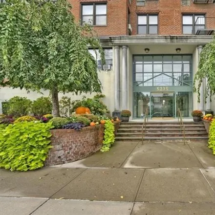 Image 2 - 5235 Post Road, New York, NY 10471, USA - Apartment for sale