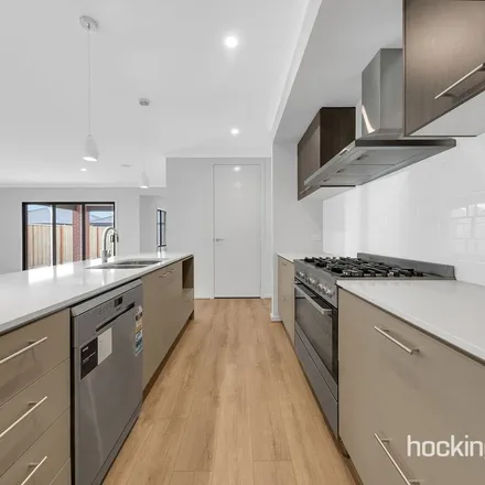Image 2 - Melville Avenue, Wallan VIC 3756, Australia - Apartment for rent