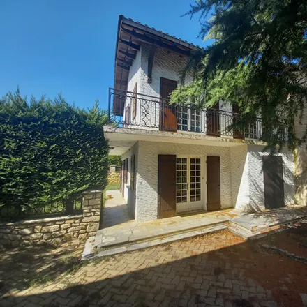 Buy this 2 bed house on 1 Rue Saint-Pierre in 47210 Villeréal, France