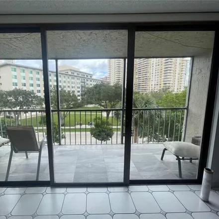 Image 1 - Fairview House North, 17600 North Bay Road, Sunny Isles Beach, FL 33160, USA - Condo for sale