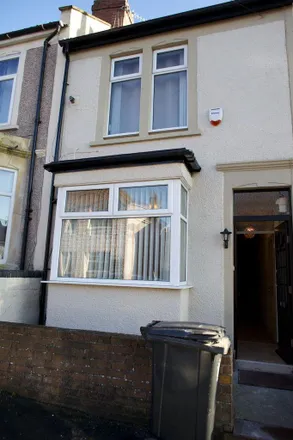 Rent this 4 bed townhouse on 24 Elmdale Road in Bristol, BS3 3JY