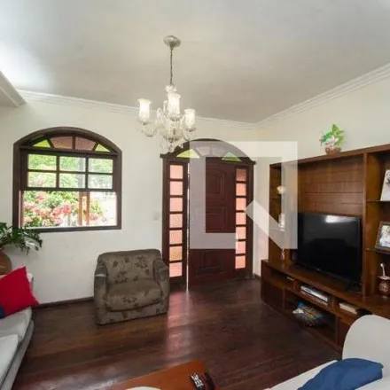 Buy this 3 bed house on Rua Sebastião Fernandes Brandão in Regional Noroeste, Belo Horizonte - MG
