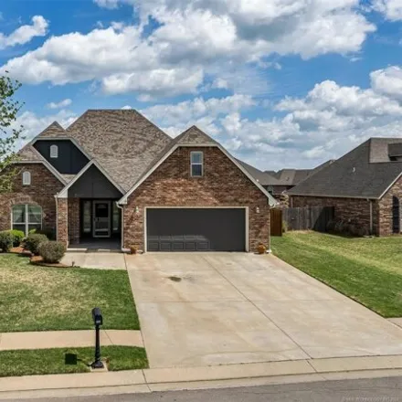 Buy this 4 bed house on 265901 Columbia Crest Drive in Verdigris, Rogers County