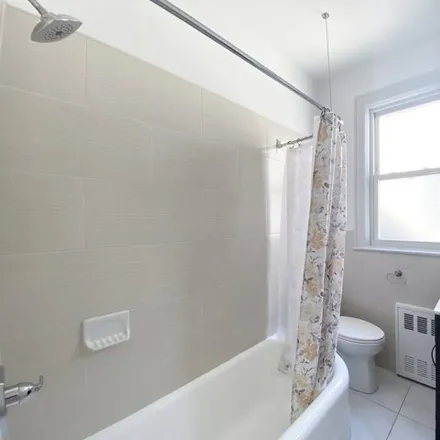 Image 7 - 595 Crown Street, New York, NY 11213, USA - House for rent