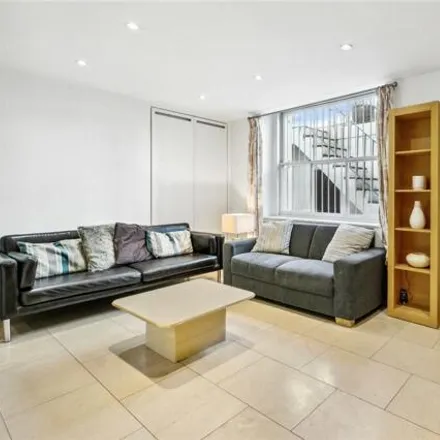 Rent this 2 bed room on 19 Sunderland Terrace in London, W2 5PA