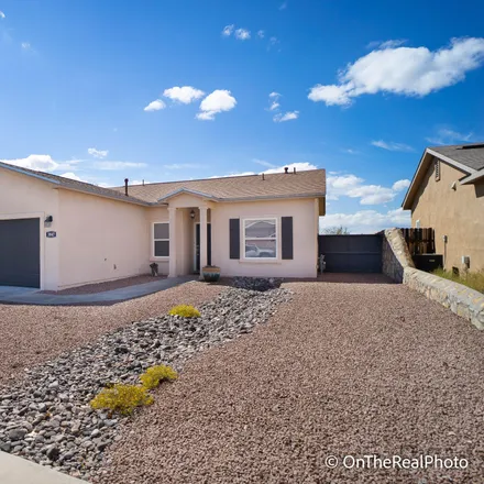 Image 2 - 3847 Imperial Drive, Las Cruces, NM 88012, USA - House for sale