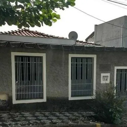 Buy this 3 bed house on Rua Reverendo Henrique de Oliveira Camargo in Jardim Santa Rosália, Sorocaba - SP