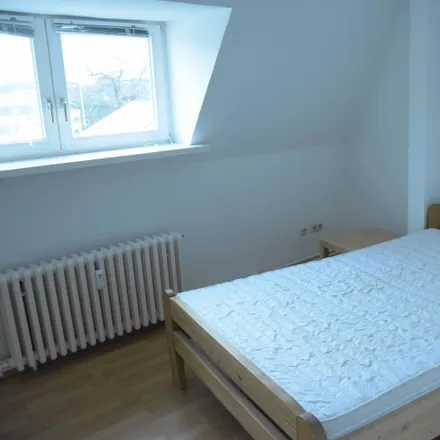 Rent this 2 bed apartment on Bahnhofstraße 53 in 22880 Wedel, Germany