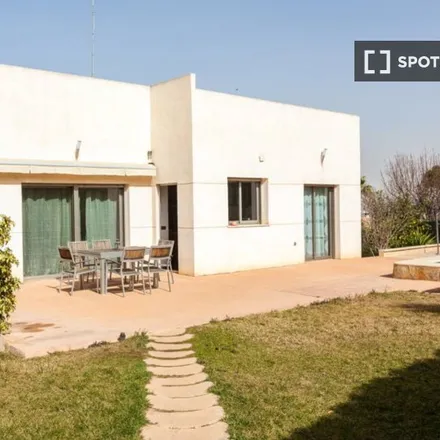 Rent this 3 bed apartment on Camí dels Arquets in 46909 Torrent, Spain