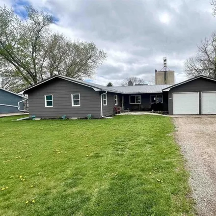 Buy this 4 bed house on 493 North Court Street in Elk Point, SD 57025