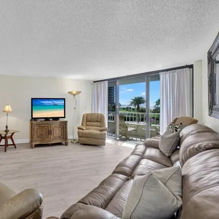 Image 2 - South Seas Tower 3, Seaview Court, Marco Island, FL 33937, USA - Condo for sale