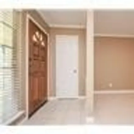 Image 3 - 13329 Trail Hollow Drive, Houston, TX 77079, USA - Condo for sale