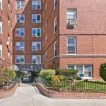 Image 1 - The Fleetwood, 385 East 16th Street, New York, NY 11226, USA - Condo for sale