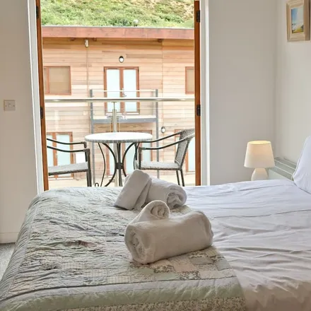 Rent this 3 bed duplex on St. Agnes in TR4 8FJ, United Kingdom