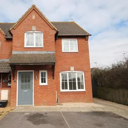 Rent this 3 bed house on Moyle Park in Trowbridge, BA14 7UF