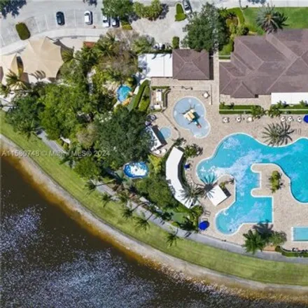 Image 4 - 1312 Chenille Circle, Weston, FL 33327, USA - House for sale