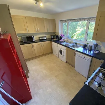 Rent this 2 bed apartment on Sunningfields Road in London, NW4 4RL