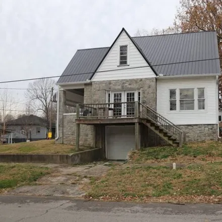 Image 1 - 420 West 4th Street, Central City, KY 42330, USA - House for sale