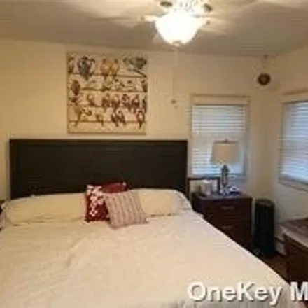 Image 4 - 353 West Market Street, City of Long Beach, NY 11561, USA - House for rent