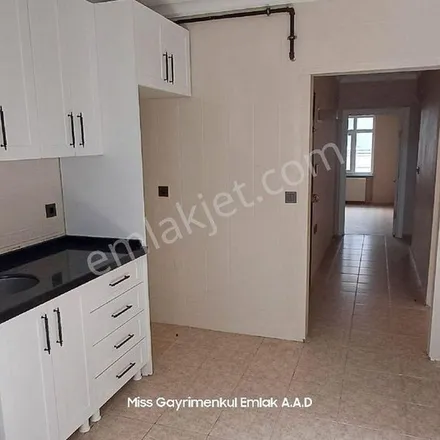 Image 1 - Beşir Balcıoğlu Ortaokulu, Mektep Sokağı, 34320 Avcılar, Turkey - Apartment for rent
