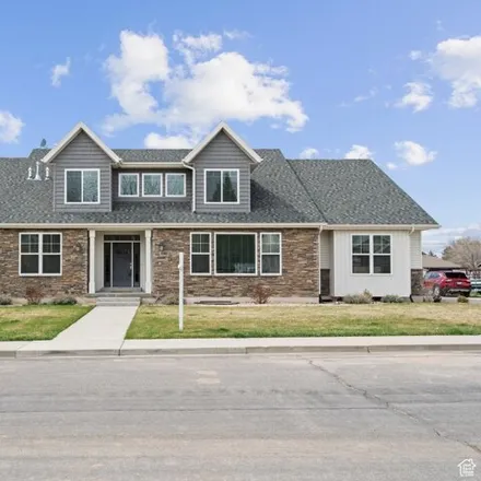 Buy this 7 bed house on 1345 North 200 West Street in Mapleton, UT 84664