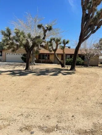 Image 2 - 6771 Prescott Avenue, Yucca Valley, CA 92284, USA - House for sale