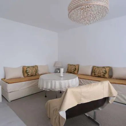 Rent this 1 bed apartment on Avenue de la Porte de Hal - Hallepoortlaan in 1060 Saint-Gilles - Sint-Gillis, Belgium