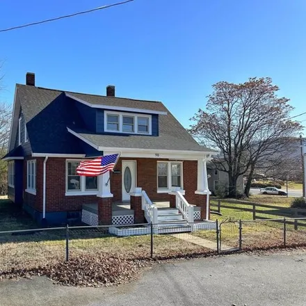 Buy this 4 bed house on 92 Ashby Avenue in Elkton, VA 22827
