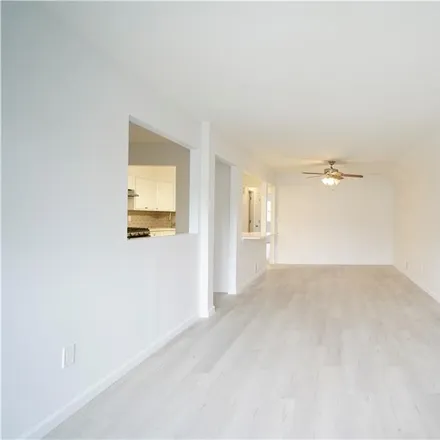 Image 3 - 89 Richard Lane, New York, NY 10314, USA - Townhouse for rent