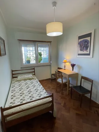 Rent this 3 bed room on Caffe & Grocery in Rua 9 de Abril 53A, Cascais e Estoril