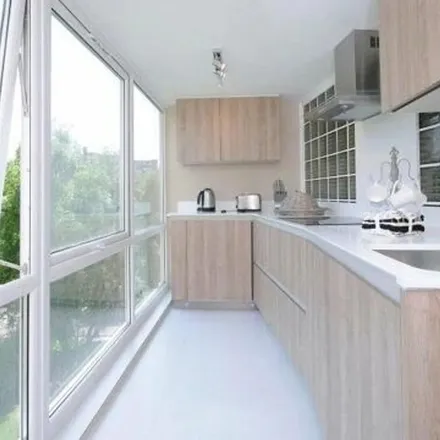 Image 3 - Boydell Court, London, NW8 6NG, United Kingdom - Apartment for rent