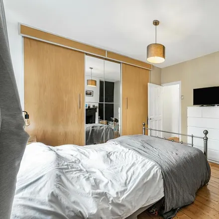 Image 7 - Wateville Road, London, N17 7PT, United Kingdom - Townhouse for rent