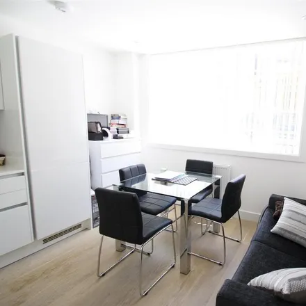 Rent this studio apartment on 3 Pelling Street in Bow Common, London