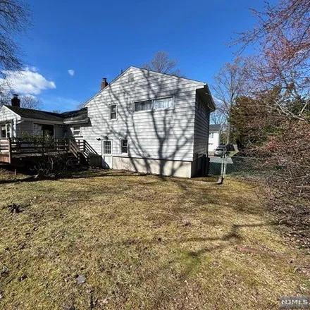 Image 4 - 41 Valley Brook Avenue, Emerson, Bergen County, NJ 07630, USA - House for sale