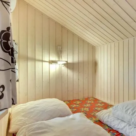Rent this 3 bed house on 6093 Sjølund