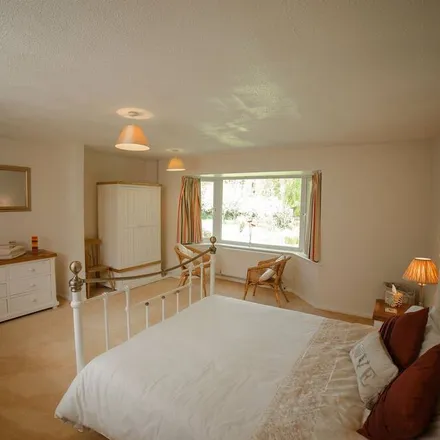 Rent this 2 bed house on Holywell-cum-Needingworth in PE27 4TA, United Kingdom