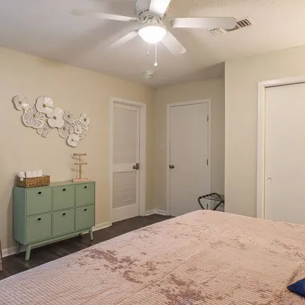 Image 1 - Gulfport, MS - Apartment for rent