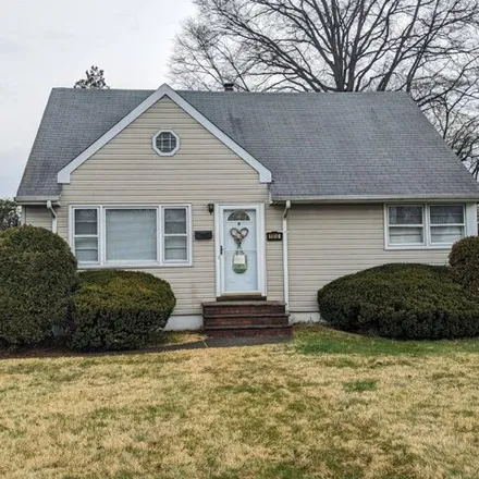 Buy this 2 bed house on 506 Melrose Avenue in South Plainfield, NJ 07080