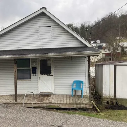 Image 1 - 148 East Wood Street, West Union, WV 26456, USA - House for sale