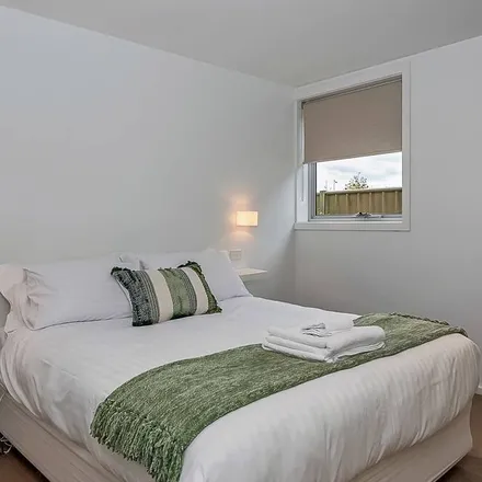 Rent this 1 bed apartment on Mount Stuart TAS 7000