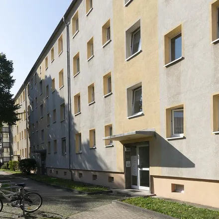 Rent this 3 bed apartment on Scheffelstraße 44 in 04277 Leipzig, Germany