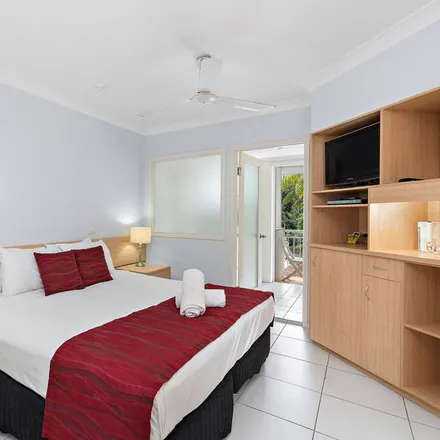 Rent this 1 bed apartment on Palm Cove QLD 4879