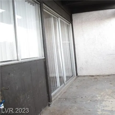 Image 7 - East Vegas Valley Drive, Winchester, NV 89104, USA - Condo for sale