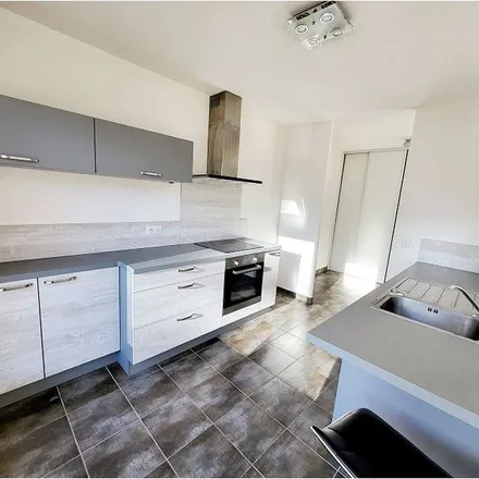 Rent this 3 bed apartment on Voie de Metz in 74370 Épagny Metz-Tessy, France