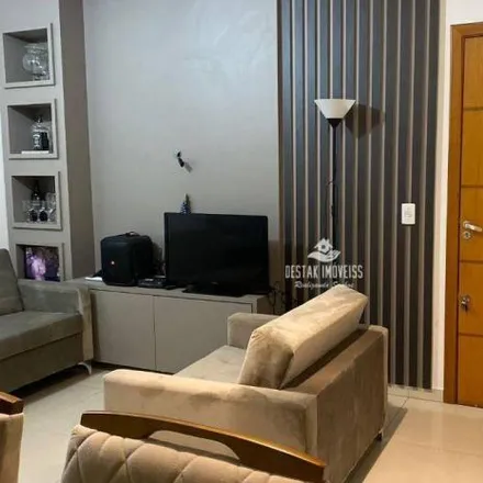Buy this 3 bed apartment on Rua Senador Furtado in Tubalina, Uberlândia - MG